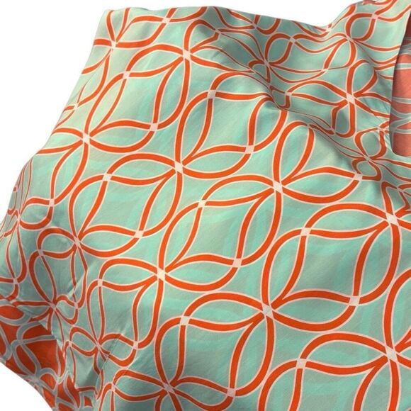 Crown & Ivy Sleeveless Blouse Geometric. Size 3XL - Picture 4 of 8